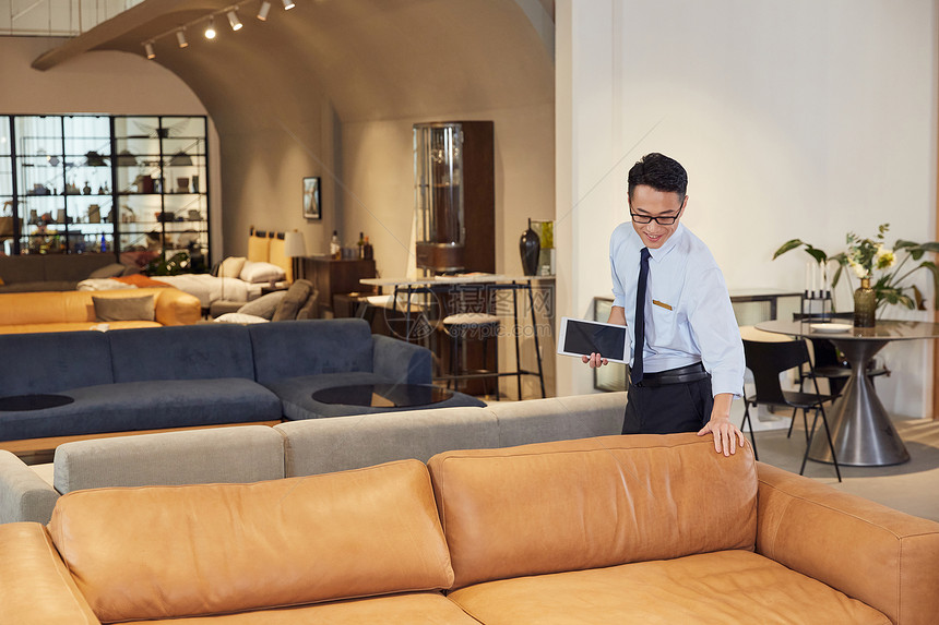 塑造專業(yè)溫馨的家具店銷售形象，助力家居用品銷售增長